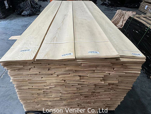 OEM White Ash Wood Veneer Crown Cut 0,45mm Panel tebal kelas AA