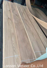 Ketebalan 0,6 - 3,0 mm Knot White Oak Wood Veneer Untuk furnitur, lantai