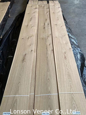 2.0mm Knotty White Oak Wood Veneer Berbagai gaya Barang dalam stok