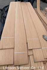 Panel Red Oak Veneer yang dipotong seperempat 0.5mm Wood Veneer AAA Grade