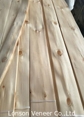 0.7mm Knotty Pine Veneer Roll Pinus Rotary Cut Veneer Kayu MDF