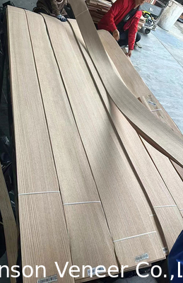 Perempat Potong American Red Oak Veneer Panel Barang Kelas AAA dalam stok 120.000/SQM