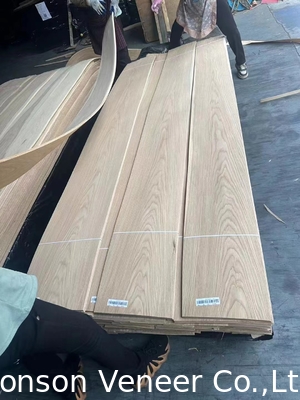 0.4mm Panel Putih Oak Kayu Veneer Kelas AAA baik dalam stok Crown Cut