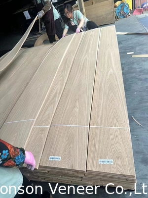0.4mm Panel Putih Oak Kayu Veneer Kelas AAA baik dalam stok Crown Cut
