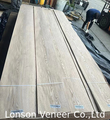 Red Oak Wood Veneer 0.45mm Ketebalan panel Crown Cut Kelas AAA