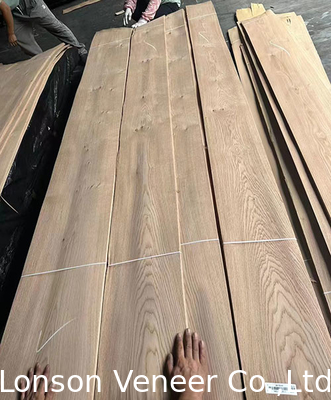 0.5mm Knotty Grade White Oak Wood Veneer Untuk Pintu Perabotan Gaya Retro