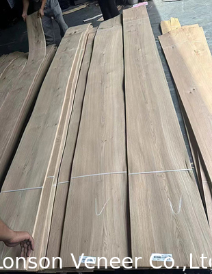 0.5mm Knotty Grade White Oak Wood Veneer Untuk Pintu Perabotan Gaya Retro