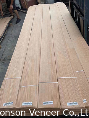 Kuartal Potong Panel Red Oak Veneer Kelas AAA ketebalan furnitur 0,5mm